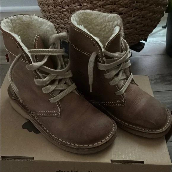 VGUC Duckfeet Odense in Cocoa - 36 - Picture 9 of 12